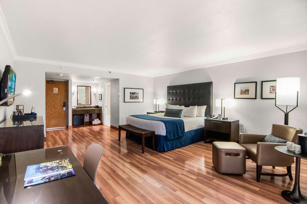ชูลา โฮเต็ล แอนด์ กอล์ฟ คลับ Hotel ไมอามีเลกส์ ภายนอก รูปภาพ