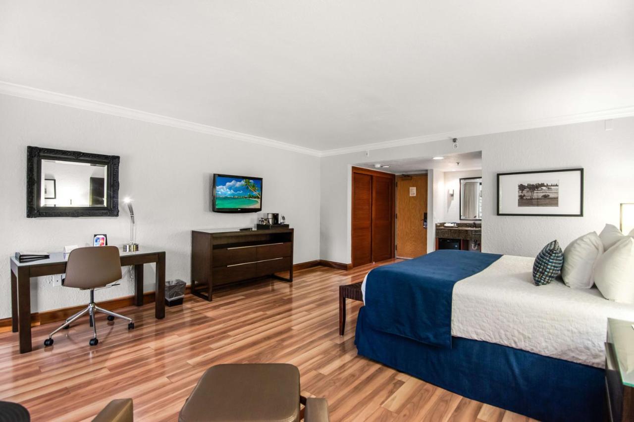 ชูลา โฮเต็ล แอนด์ กอล์ฟ คลับ Hotel ไมอามีเลกส์ ภายนอก รูปภาพ