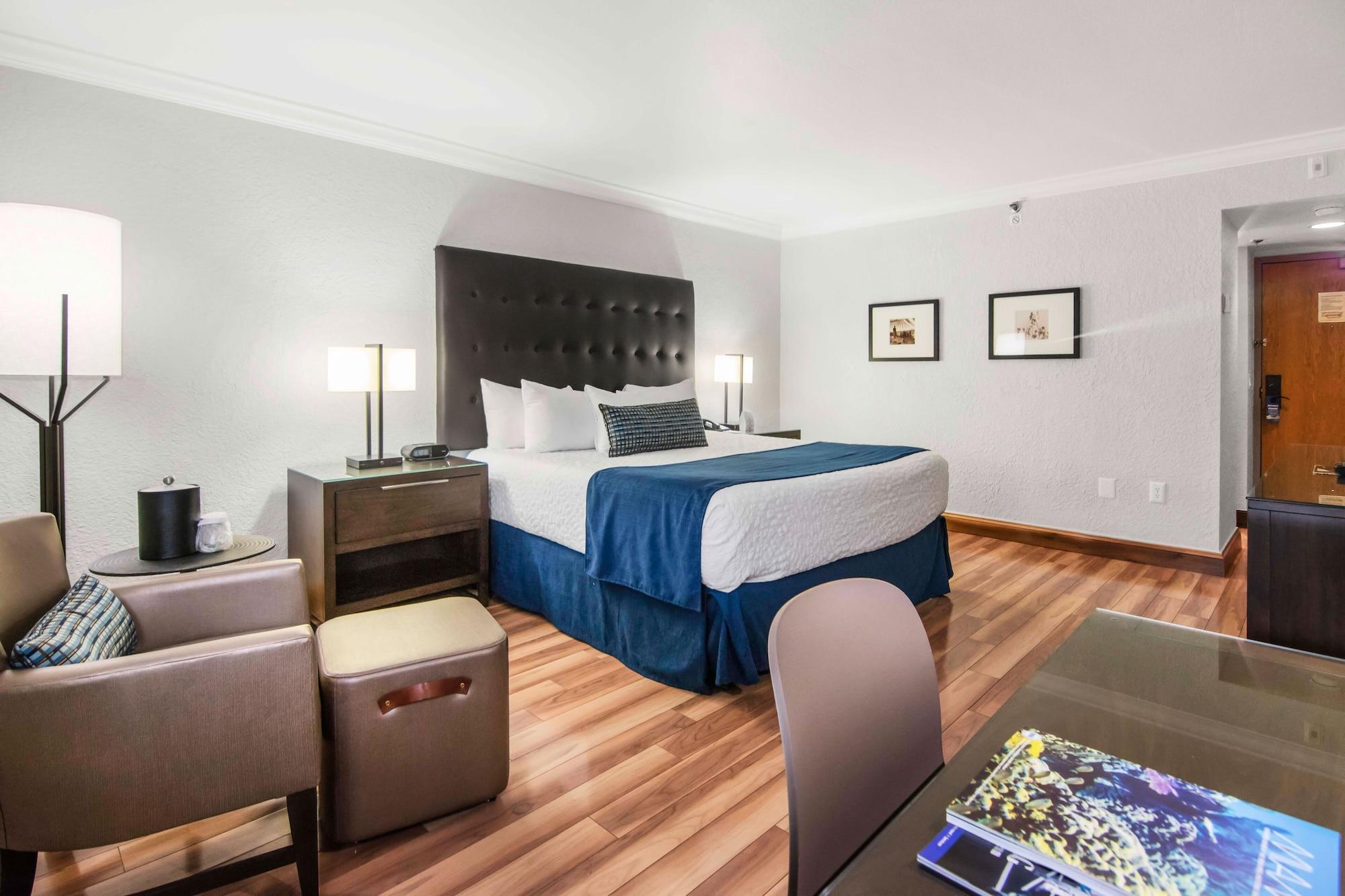 ชูลา โฮเต็ล แอนด์ กอล์ฟ คลับ Hotel ไมอามีเลกส์ ภายนอก รูปภาพ